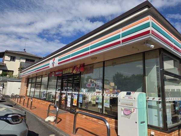 千葉市緑区高田町（ちばし　みどりく　たかだちょう）のコンビニ画像