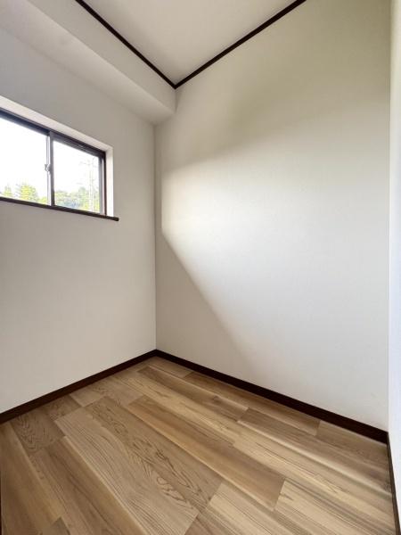 大網白里市 みずほ台1丁目の洋室画像