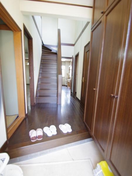 富里市　日吉台５丁目の玄関画像