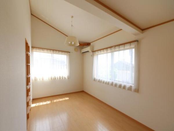 大網白里市　北飯塚の洋室画像