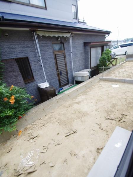 成田市　美郷台　全５棟　Ｂ号棟の庭画像