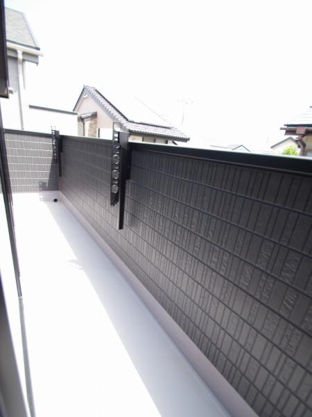 成田市　美郷台　全５棟　Ｂ号棟のバルコニー画像