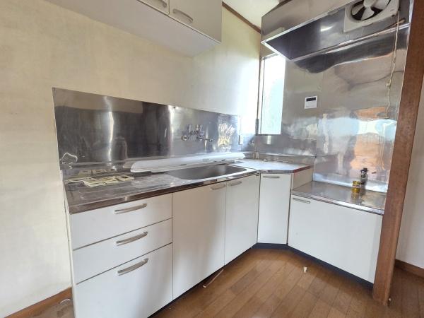 八街市八街ろの中古一戸建のキッチン画像