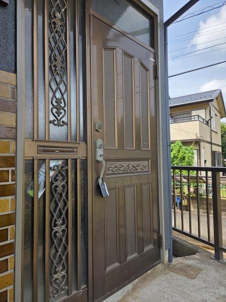 八街市八街ろの中古一戸建の玄関画像