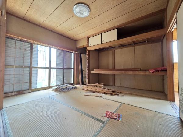 八街市八街ろの中古一戸建の和室画像