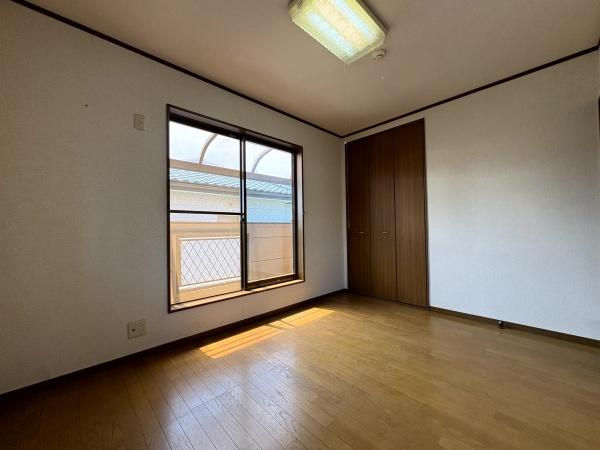 八街市　沖渡（やちまたし　おきわたし）の洋室画像