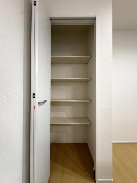ライフベース 富里市 七栄 全7区画 7号棟の収納画像