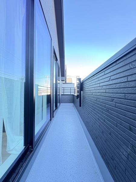 成田市　大袋（おおぶくろ）全３棟　A号棟のバルコニー画像