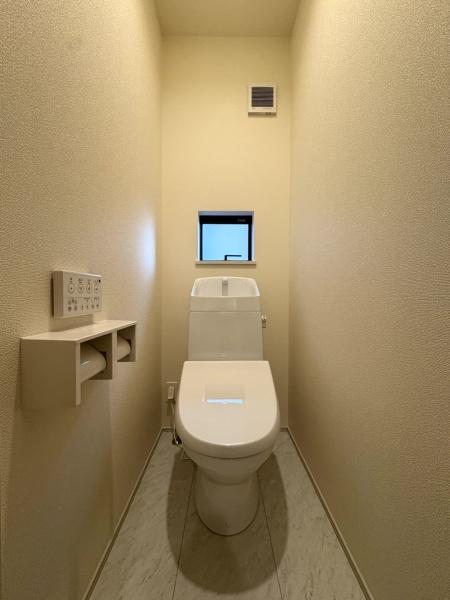 成田市　大袋（おおぶくろ）全３棟　A号棟のトイレ画像