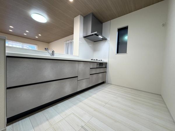 成田市　大袋（おおぶくろ）全３棟　A号棟のキッチン画像