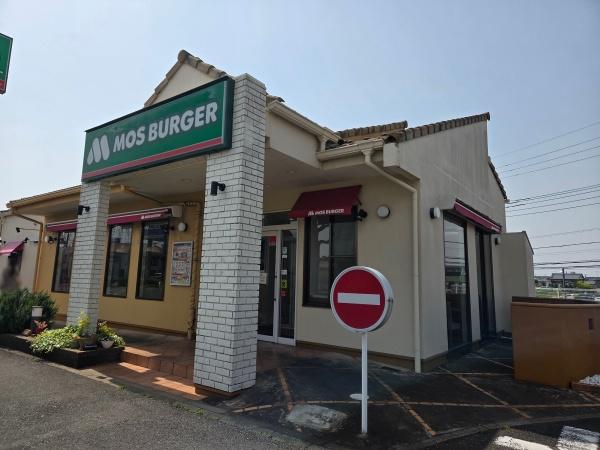 成田市　大袋（おおぶくろ）全３棟　B号棟の飲食店画像