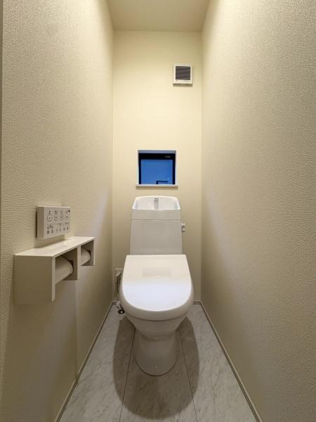 成田市　大袋（おおぶくろ）全３棟　B号棟のトイレ画像