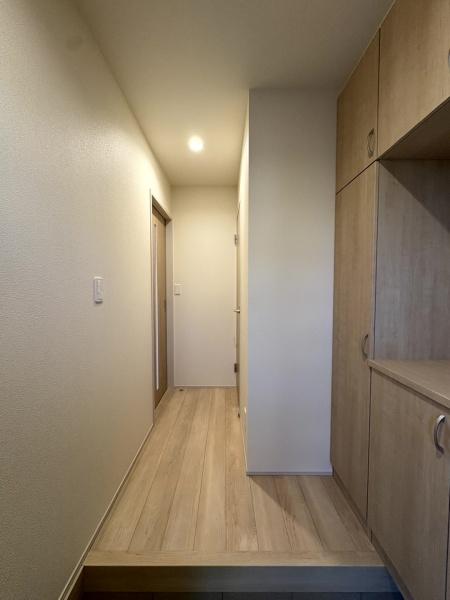 成田市　大袋（おおぶくろ）全３棟　B号棟の玄関画像