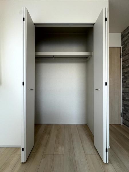 成田市　大袋（おおぶくろ）全３棟　B号棟の収納画像