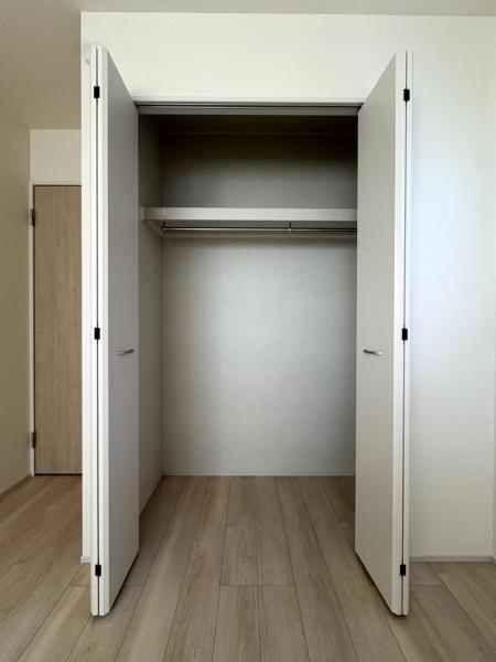 成田市　大袋（おおぶくろ）全３棟　B号棟の収納画像