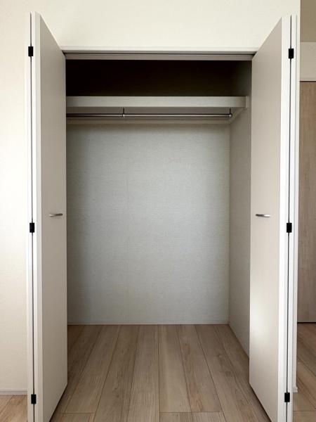 成田市　大袋（おおぶくろ）全３棟　B号棟の収納画像