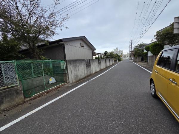 グラファーレ　富里市　七栄　８期　全１棟　１号棟の前面道路含む現地写真画像