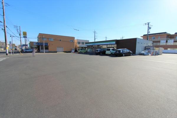 東金市堀上の中古一戸建のコンビニ画像