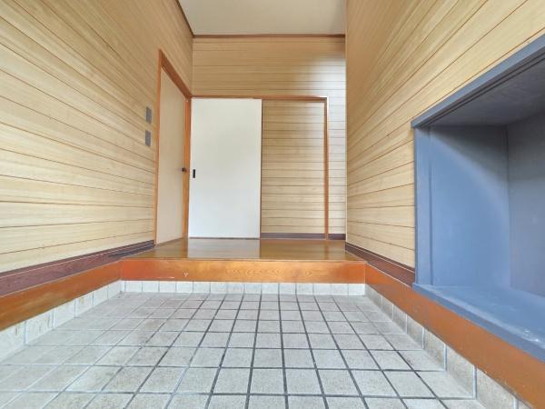 佐倉市　千成１丁目の玄関画像