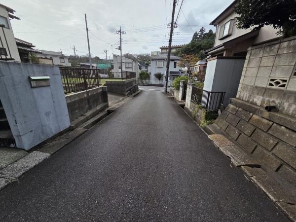 佐倉市　千成１丁目の前面道路含む現地写真画像