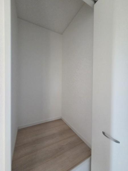 クレイドルガーデン　東金市　台方　第９　全４棟　１号棟の収納画像