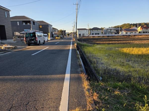 クレイドルガーデン 東金市 台方 第9 全4棟 4号棟の前面道路含む現地写真画像