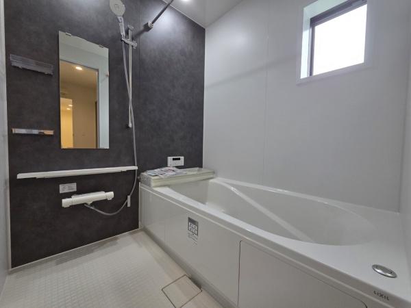 リナージュ　八街市八街に01期　全１棟　１号棟のバス画像