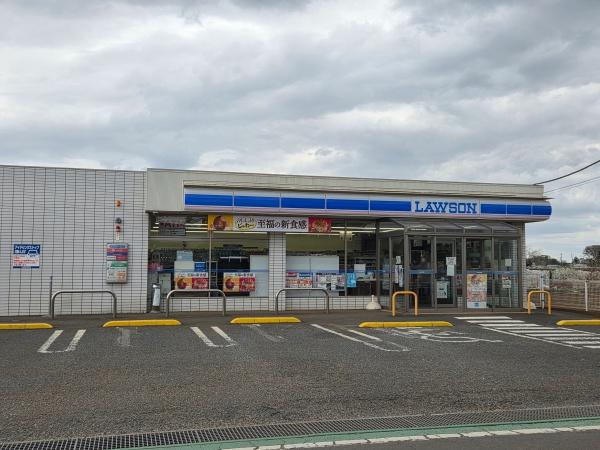 八街市八街はの中古一戸建のコンビニ画像
