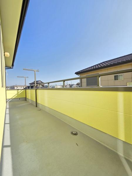 八街市八街はの中古一戸建のバルコニー画像