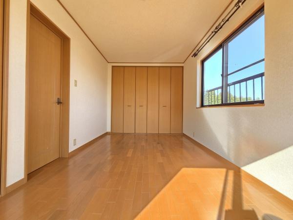 八街市八街はの中古一戸建の洋室画像