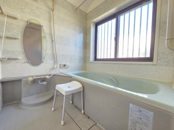 八街市八街はの中古一戸建のバス画像