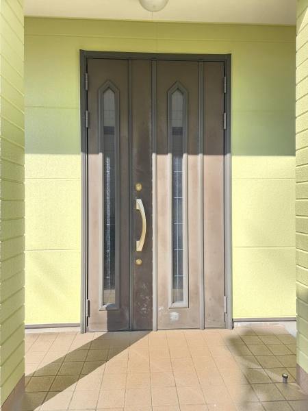 八街市八街はの中古一戸建の玄関画像