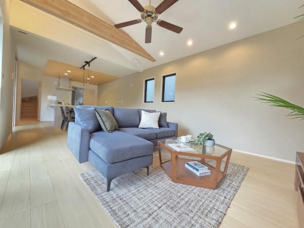 ザ・ドリームフィールド成田75(富里市七栄)1号棟のリビング画像