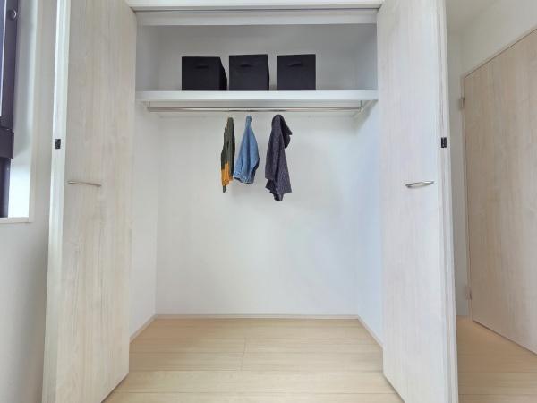 ザ・ドリームフィールド成田75(富里市七栄)1号棟の収納画像