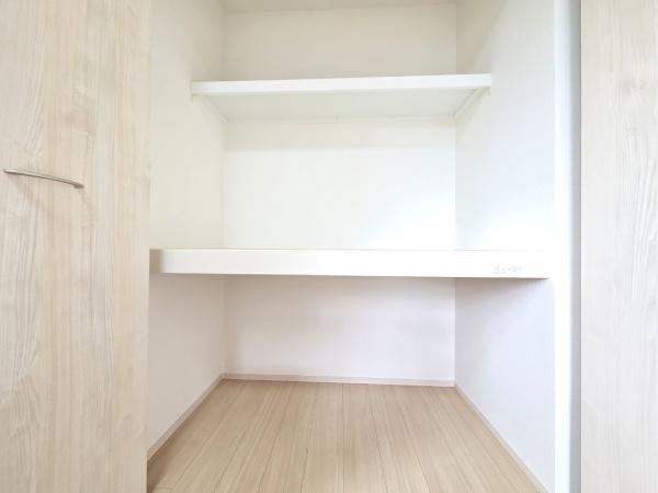 ザ・ドリームフィールド成田75(富里市七栄)1号棟の収納画像