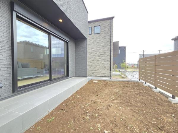 ザ・ドリームフィールド成田75(富里市七栄)1号棟の庭画像