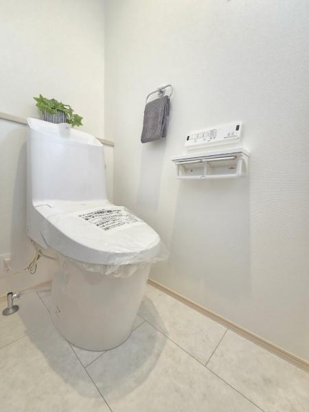 ザ・ドリームフィールド成田75(富里市七栄)4号棟のトイレ画像