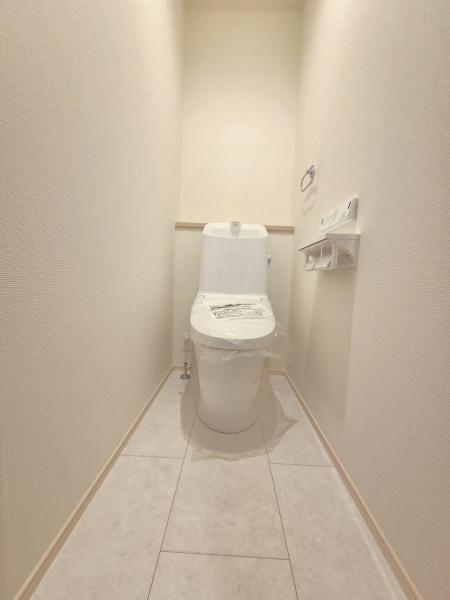 ザ・ドリームフィールド成田75(富里市七栄)6号棟のトイレ画像