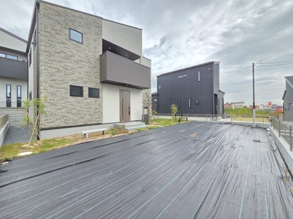 ザ・ドリームフィールド成田75(富里市七栄)6号棟の庭画像