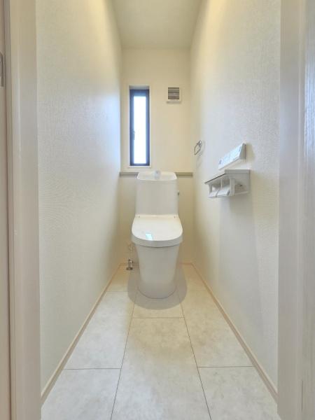 ザ・ドリームフィールド成田75(富里市七栄)13号棟のトイレ画像