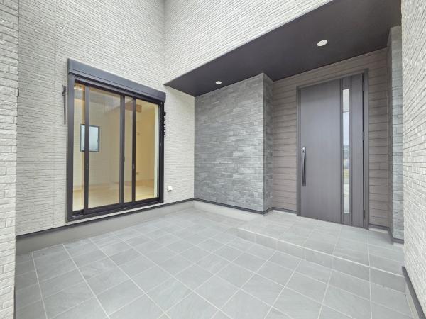 ザ・ドリームフィールド成田75(富里市七栄)13号棟の玄関画像