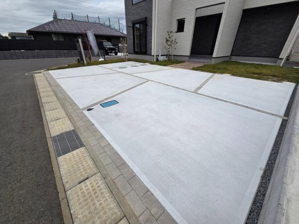 ザ・ドリームフィールド成田75(富里市七栄)13号棟の駐車場画像