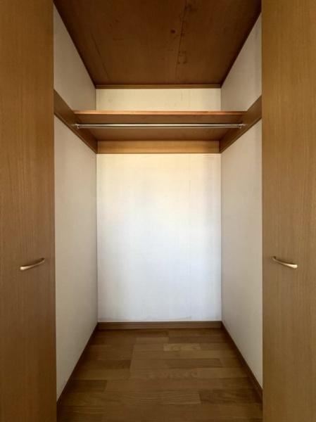 八街市 東吉田(やちまたし ひがしよしだ)の収納画像