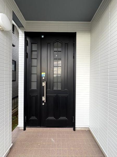 八街市 東吉田(やちまたし ひがしよしだ)の玄関画像