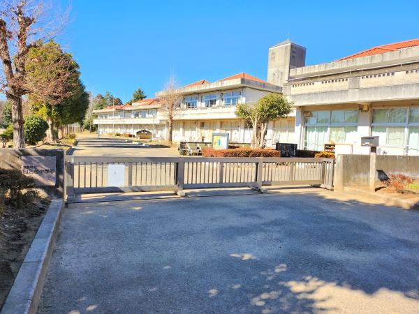 東金市　日吉台５丁目の小学校画像