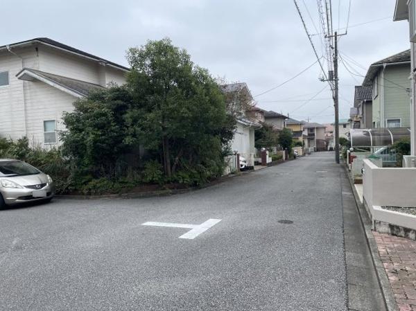 東金市　日吉台５丁目の前面道路含む現地写真画像