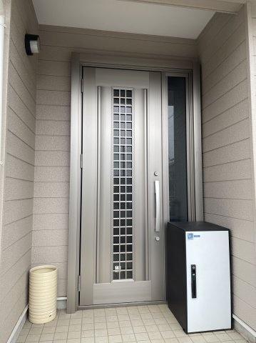 東金市　日吉台５丁目の玄関画像