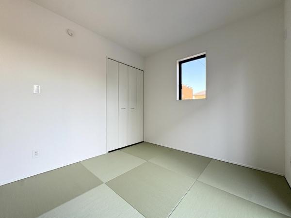 グラファーレ　富里市　御料　全９棟　２号棟の和室画像