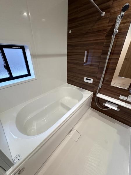 グラファーレ　富里市　御料　全９棟　３号棟のバス画像