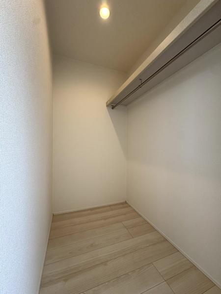 グラファーレ　富里市　御料　全９棟　３号棟の収納画像